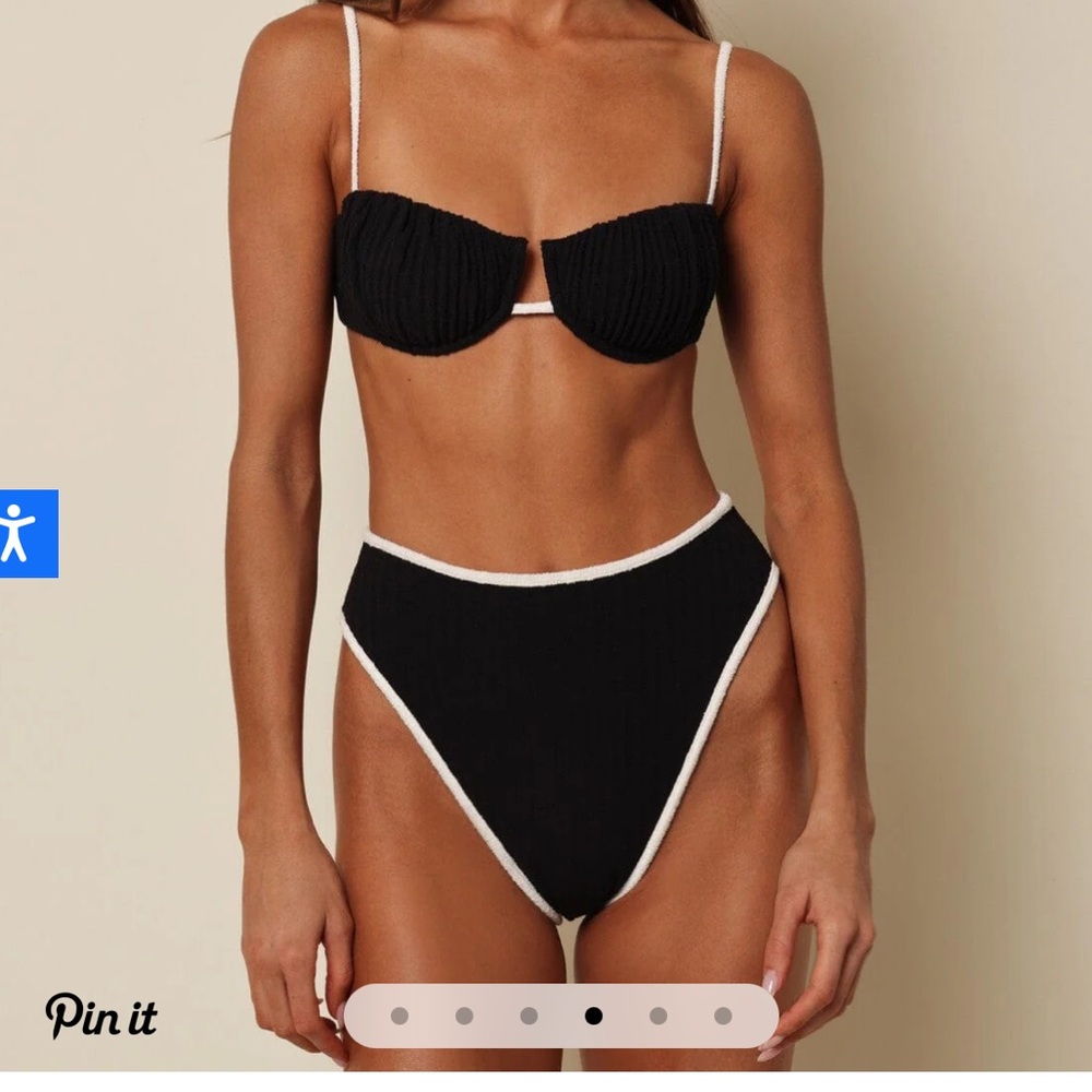 Montce Swim biking